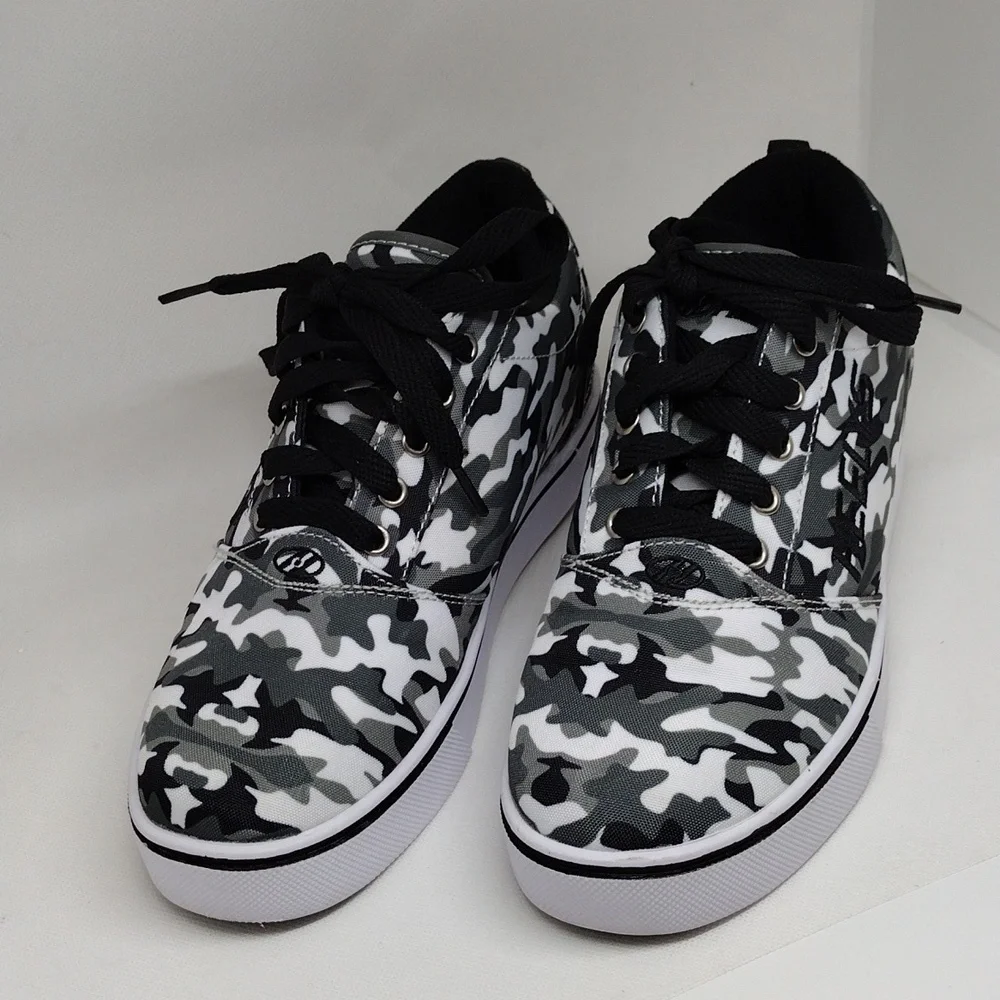 Heelys Black White‎ and Gray Camo Print Youth Size 6